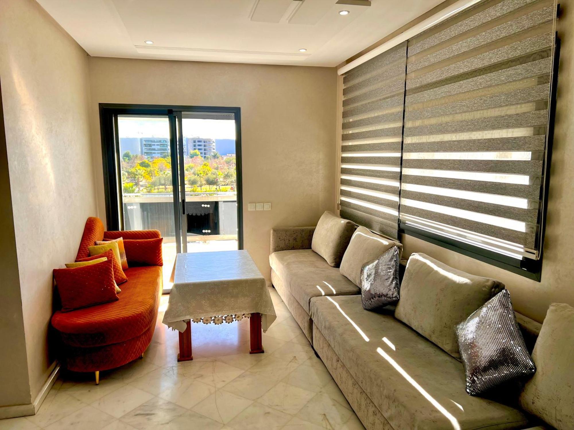 Prestigia Luxury Apartment *